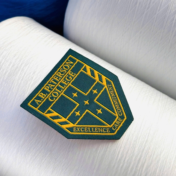 Nhãn Cắt Lazer